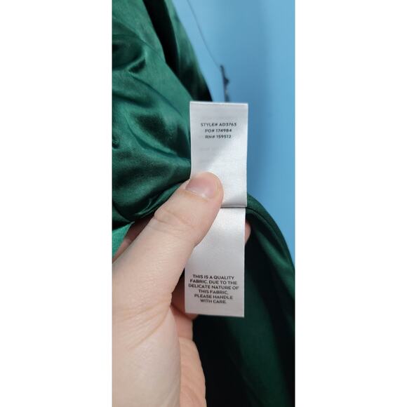 Perfect Refinement Emerald Satin Sleeveless Pleated Maxi Dress NWT Size X-Small - Picture 6 of 14